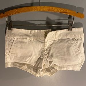 American Eagle short